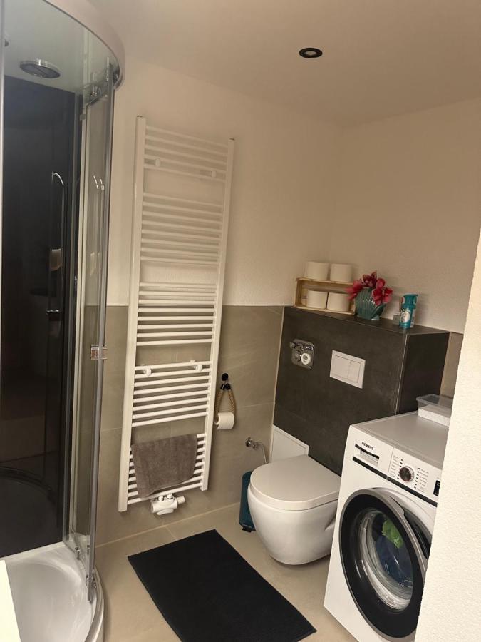 Moderne Ruhige Ferienwohnung Ubstadt-Weiher ภายนอก รูปภาพ
