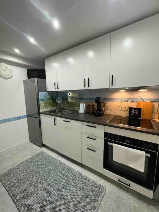 Moderne Ruhige Ferienwohnung Ubstadt-Weiher ภายนอก รูปภาพ